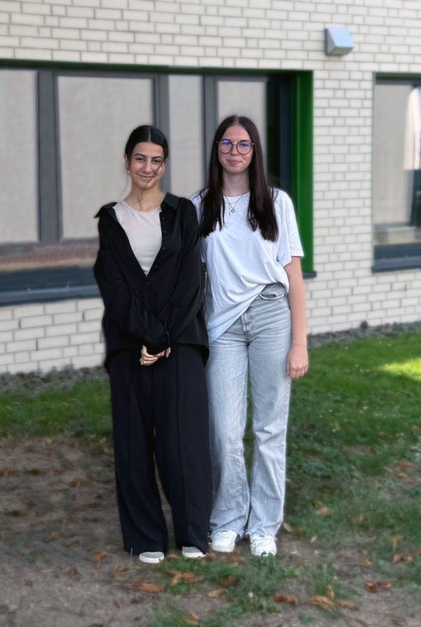 v.l.n.r.: Frau Eibo und Frau Peiter